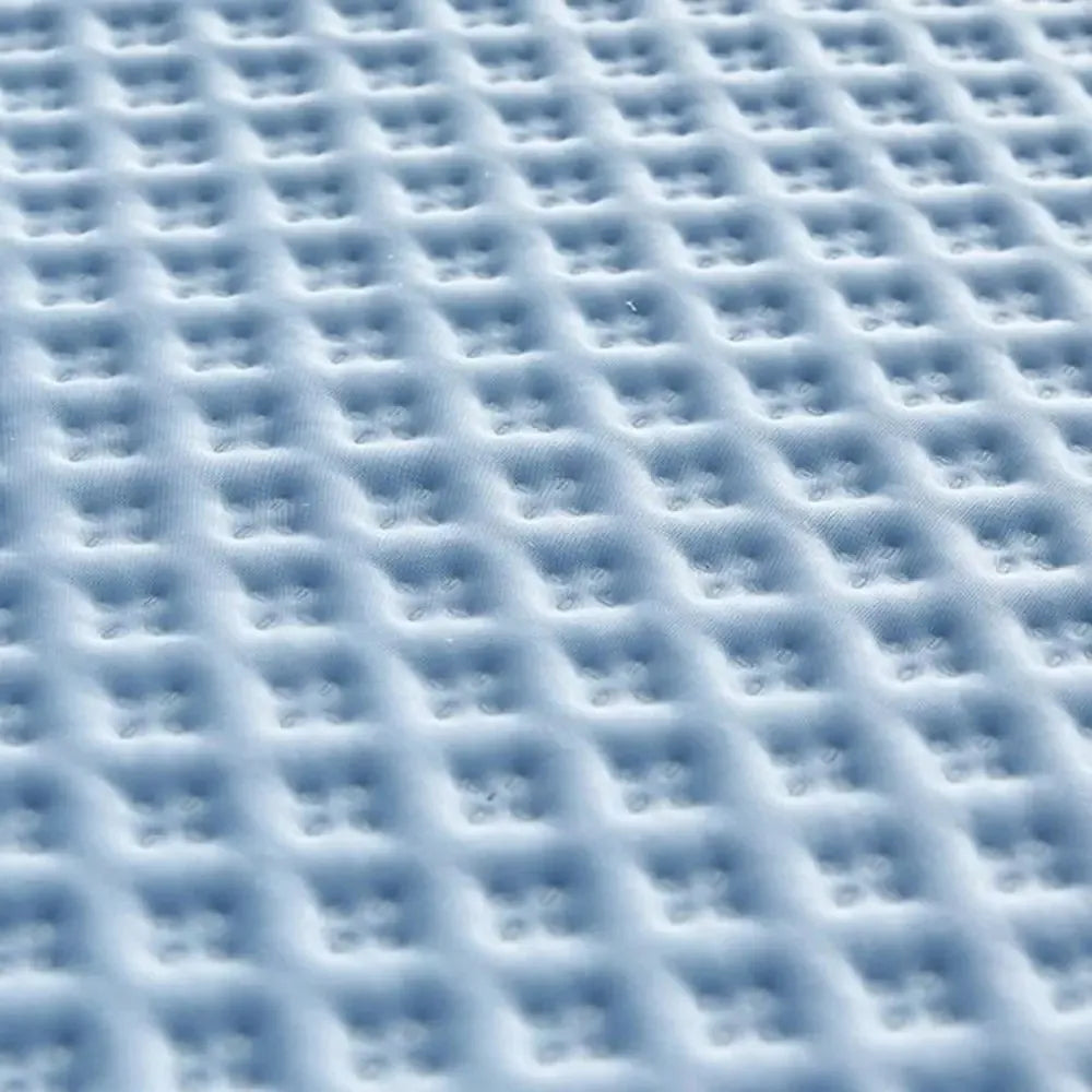 Matelas Rafraîchissant en Soie Glacée – Tapis de Lit Respirant, Lavable et Doux pour la Peau