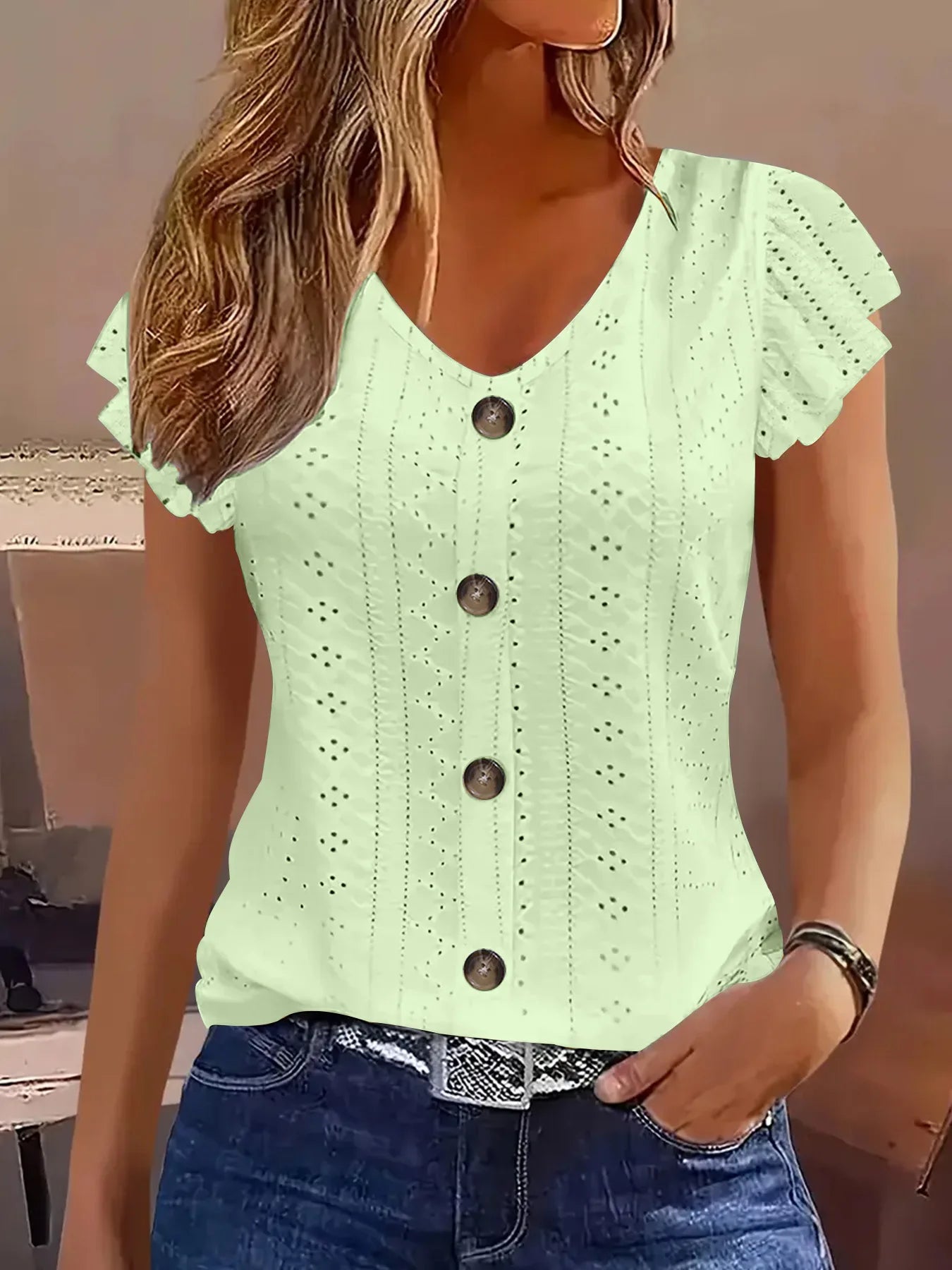 Camiseta de mujer cuello V con mangas con volantes — estilo elegante y casual primavera-verano