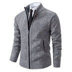 Elegant gilet with zip closure and double pocket for men