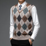 Pull sans manche col V à motif carreaux