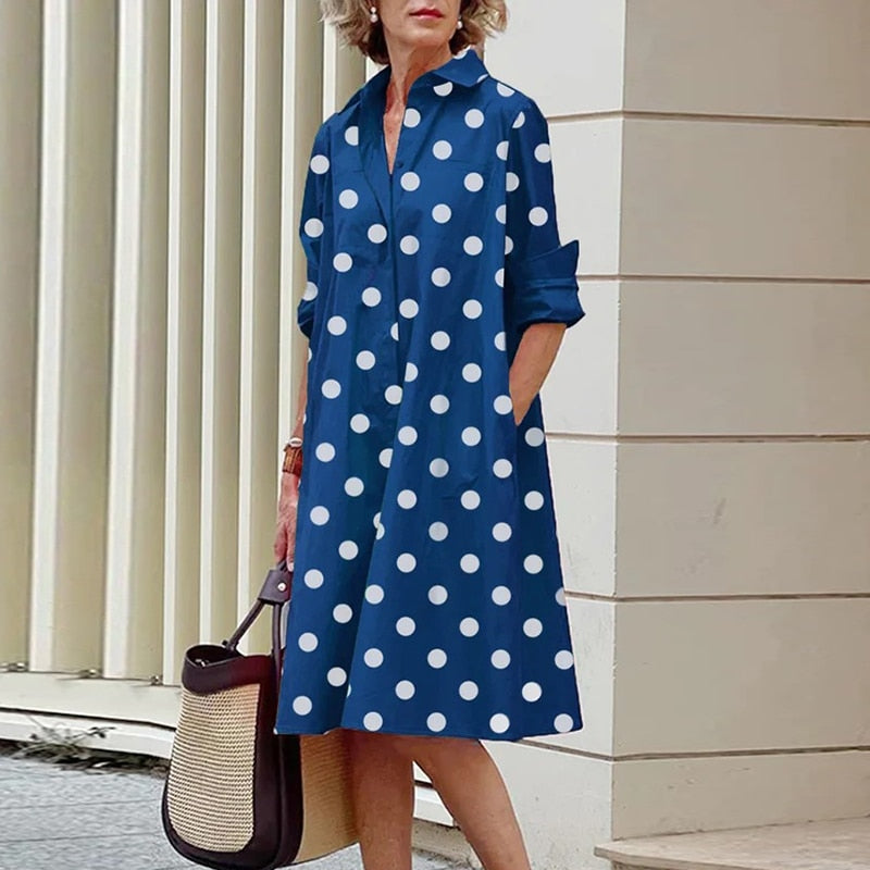 Vestido camisero midi con cuello clásico y bolsillos - Colección 2024