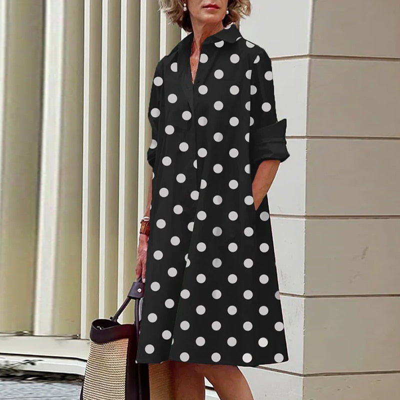 Vestido camisero midi con cuello clásico y bolsillos - Colección 2024